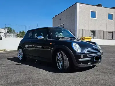 Usata Mini One D 88 CV (64 kW) 2005 Blu Utilitaria