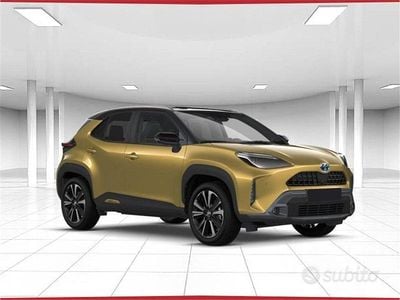 Usata Toyota Yaris Hybrid Trend 92 CV (67 kW) 2023 Grigio Station wagon