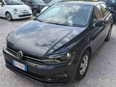 Usata VW Polo Trendline 65 CV (47 kW) 2018 Grigio Utilitaria
