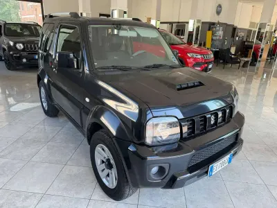 Usata Suzuki Jimny 86 CV (63 kW) 2013 Nero SUV