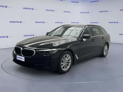 Usata BMW 518 Efficient Dynamics 150 CV (110 kW) 2022 Nero Station wagon