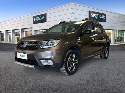 Usata Dacia Sandero 90 CV (66 kW) 2018 Grigio Utilitaria