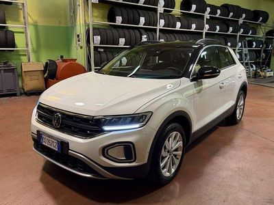 Begagnad VW T-Roc 150 HK (110 kW) 2022 Vit SUV