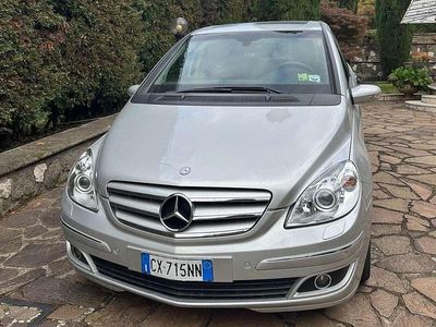 Begagnad Mercedes B200 193 HK (141 kW) 2005 Minibuss