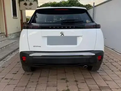 Usata Peugeot 2008 110 CV (80 kW) 2021 Bianco SUV