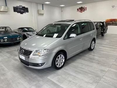 Usata VW Touran 140 CV (102 kW) 2007 Grigio Monovolume