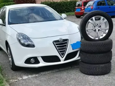 Usata Alfa Romeo Giulietta Distinctive 120 CV (88 kW) 2015 Bianco Utilitaria
