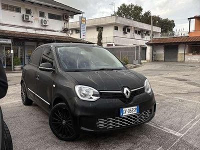 Usata Renault Twingo Urban Night 65 CV (47 kW) 2024 Utilitaria