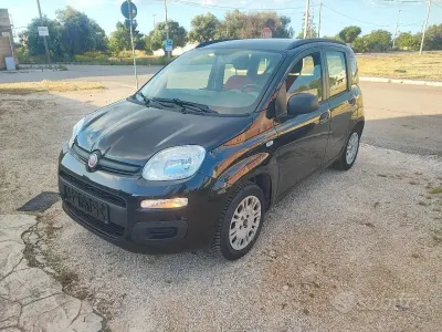 Usata Fiat Panda Lounge 69 CV (50 kW) 2015 Nero Utilitaria