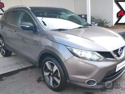 Usata Nissan Qashqai Tekna 110 CV (80 kW) 2015 Grigio SUV