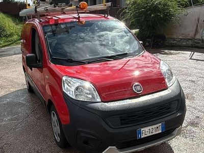 Usata Fiat Fiorino 95 CV (69 kW) 2017 Rosso Monovolume