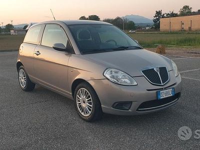 Usata Lancia Ypsilon 77 CV (56 kW) 2009 Marrone Utilitaria