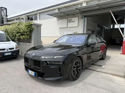 Usata BMW 740 M Sport 299 CV (219 kW) 2024 Berlina