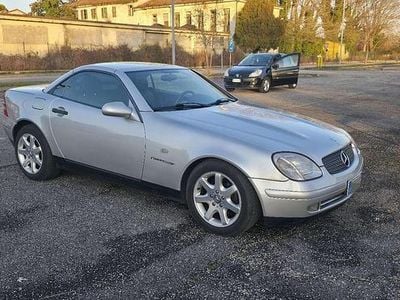 Usata Mercedes SLK200 192 CV (141 kW) 1999 Grigio Cabrio