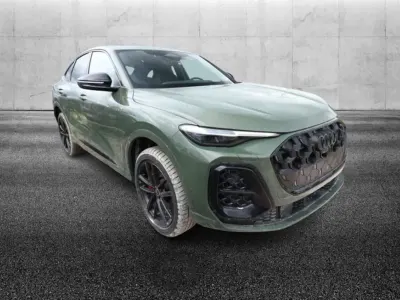 Nuova Audi Q5 S-Line 204 CV (150 kW) 2026 Verde SUV