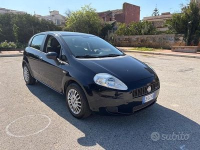 Usata Fiat Grande Punto Emotion 90 CV (66 kW) 2009 Blu Utilitaria