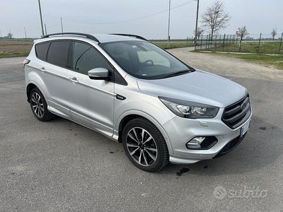Usata Ford Kuga 2018 Grigio SUV