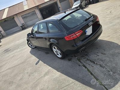 Usata Audi A4 150 CV (110 kW) 2016 Nero Station wagon