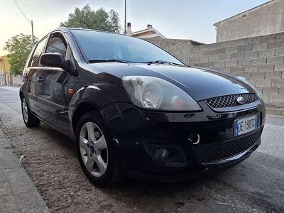 Occasion Ford Fiesta Ghia 68 ch (50 kW) 2007 Noir Berline