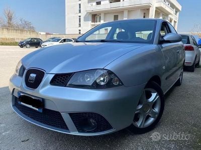 Usata Seat Ibiza 70 CV (51 kW) 2009 Grigio Berlina