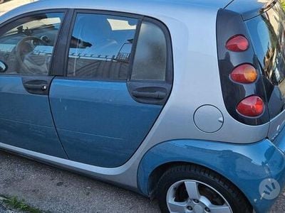 Usata Smart ForFour 75 CV (55 kW) 2006 Verde Utilitaria