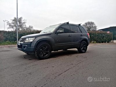 Usata Suzuki Grand Vitara 2012 Grigio SUV