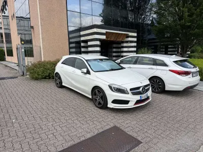 Usata Mercedes A250 211 CV (155 kW) 2012 Bianco Utilitaria
