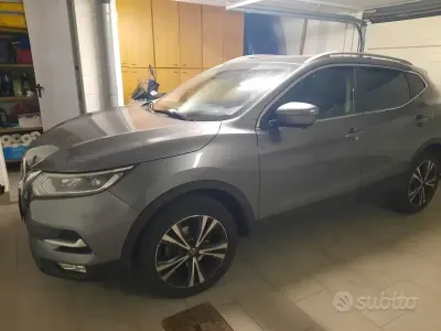 Usata Nissan Qashqai N-Connecta 110 CV (80 kW) 2018 Grigio SUV