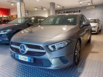 Usata Mercedes A180 Business 116 CV (85 kW) 2019 Grigio Berlina