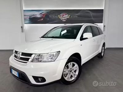 Usata Fiat Freemont Lounge 170 CV (125 kW) 2016 Bianco SUV