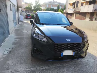 Usata Ford Kuga ST-Line 150 CV (110 kW) 2021 Nero SUV
