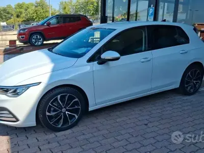 Usata VW Golf VIII Style 116 CV (85 kW) 2022 Bianco Berlina
