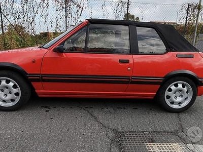 Usata Peugeot 205 119 CV (87 kW) 1992 Rosso Cabrio