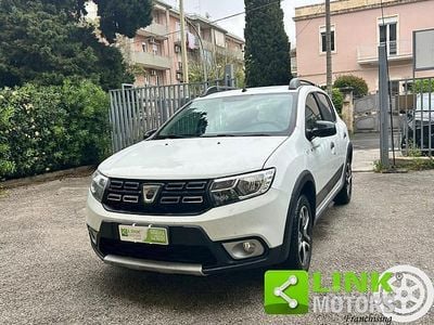 Usata Dacia Sandero Stepway 101 CV (74 kW) 2020 Bianco Berlina