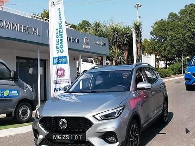 Usata MG ZS Luxury 111 CV (81 kW) 2023 Grigio SUV