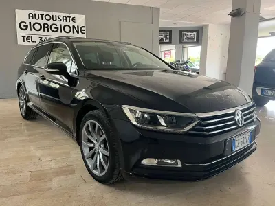 Usata VW Passat Comfortline 120 CV (88 kW) 2015 Nero Station wagon