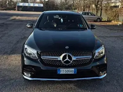 Usata Mercedes GLC250 197 CV (144 kW) 2019 Nero Station wagon