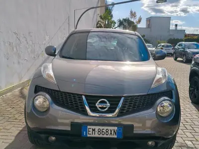 Usata Nissan Juke 110 CV (80 kW) 2012 Grigio SUV