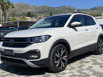 Usata VW T-Cross Style 110 CV (80 kW) 2022 Grigio SUV