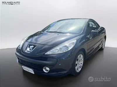 Usata Peugeot 207 CC 120 CV (88 kW) 2008 Nero Cabrio