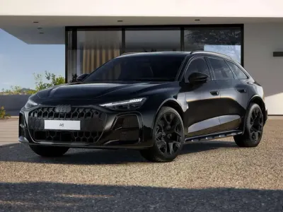 Nuova Audi A6 S-Line 299 CV (219 kW) 2026 Nero mythos met. Station wagon