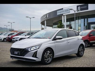 Usata Hyundai i20 83 CV (61 kW) 2024 Grigio met Utilitaria