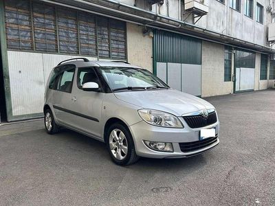 Usata Skoda Roomster Comfort 105 CV (77 kW) 2011 Argento Monovolume