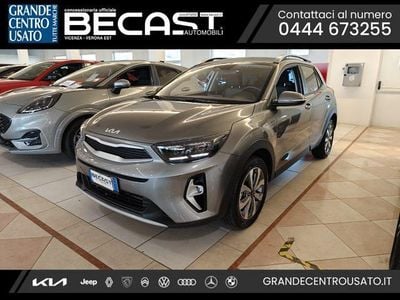 Grigio metallizzato Usata 2025 Kia Stonic Style SUV | 16.900 € (Buon prezzo)