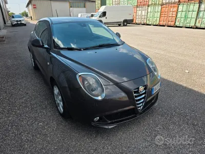 Usata Alfa Romeo MiTo Distinctive 120 CV (88 kW) 2011 Grigio Utilitaria