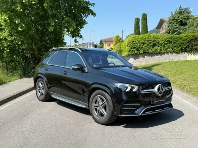 Usado Mercedes GLE400 Premium Plus 330 CV (242 kW) 2022 Negro SUV