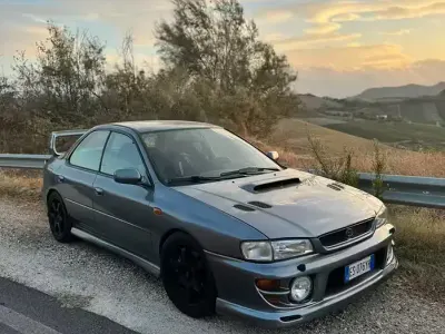 Usata Subaru Impreza 218 CV (160 kW) 1999 Grigio Berlina