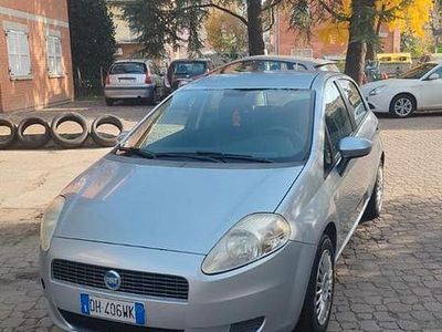 Usata Fiat Grande Punto 65 CV (47 kW) 2007 Grigio Utilitaria