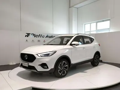 Usata MG ZS Luxury 106 CV (77 kW) 2023 Artik withe SUV