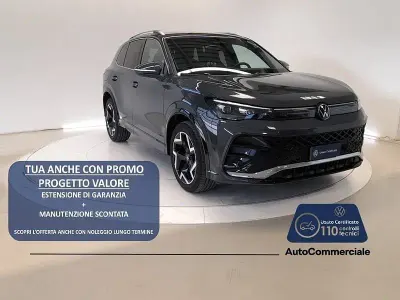 Usata VW Tiguan R-line 150 CV (110 kW) 2025 Grigio scuro SUV